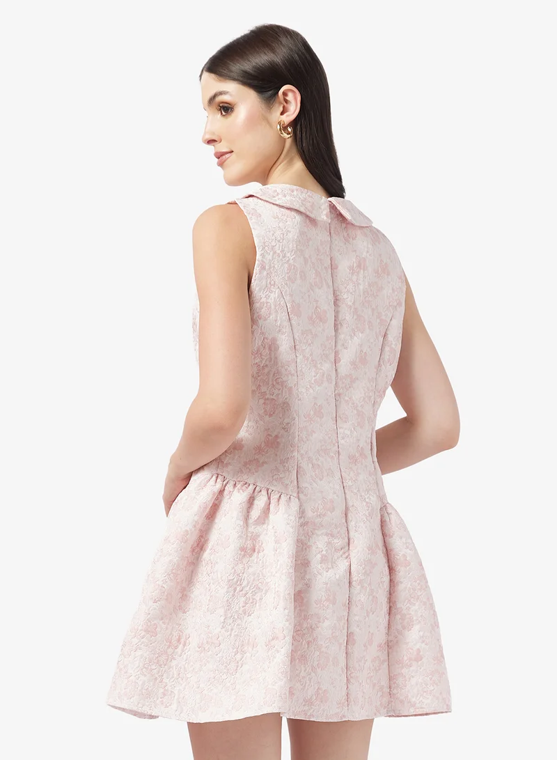 كولكتيف ذي لايبل فستان قصير بياقة بيتر بان بلا أكمام